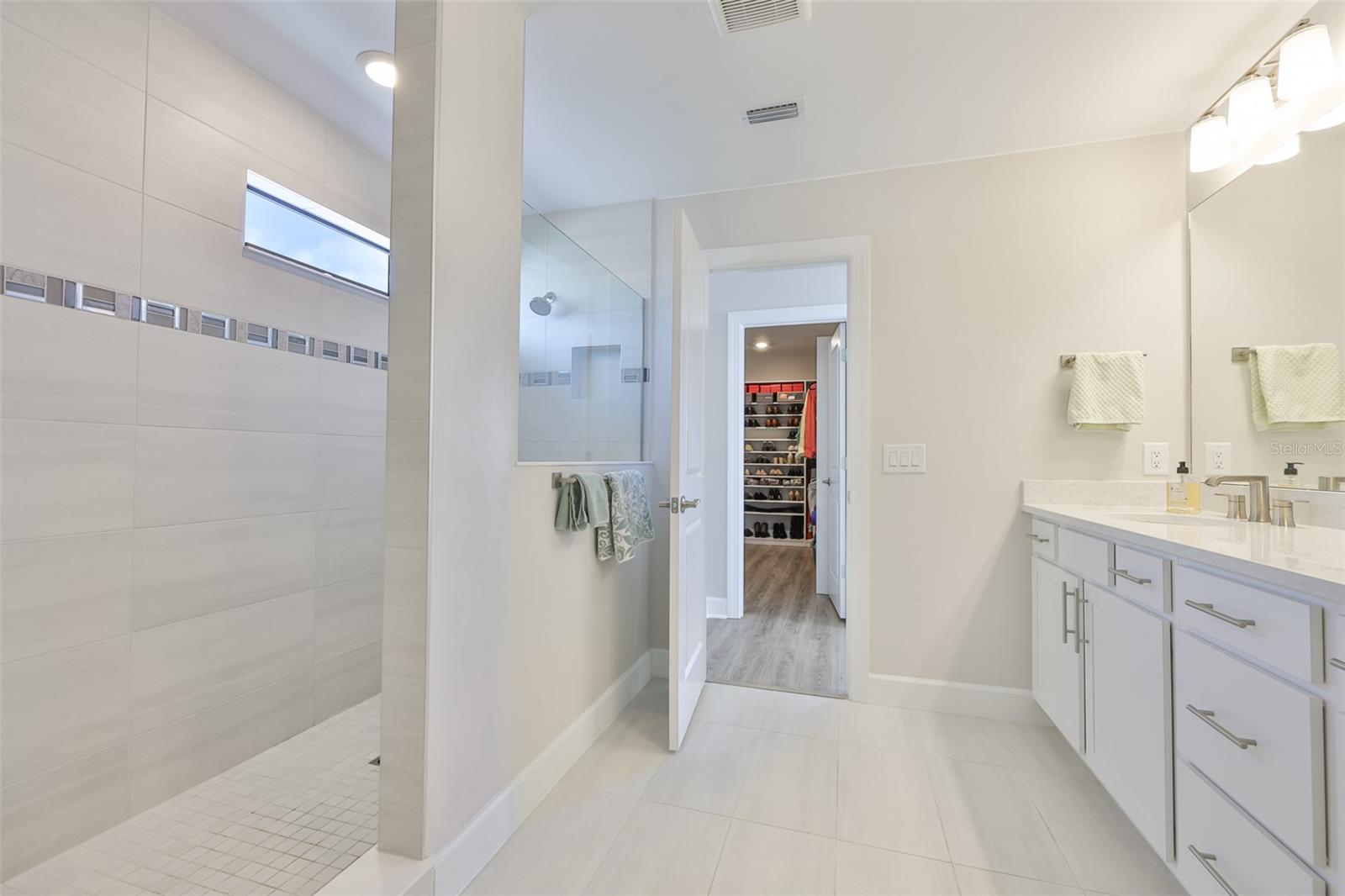 SAPPHIRE POINT PH IIIA - Residential