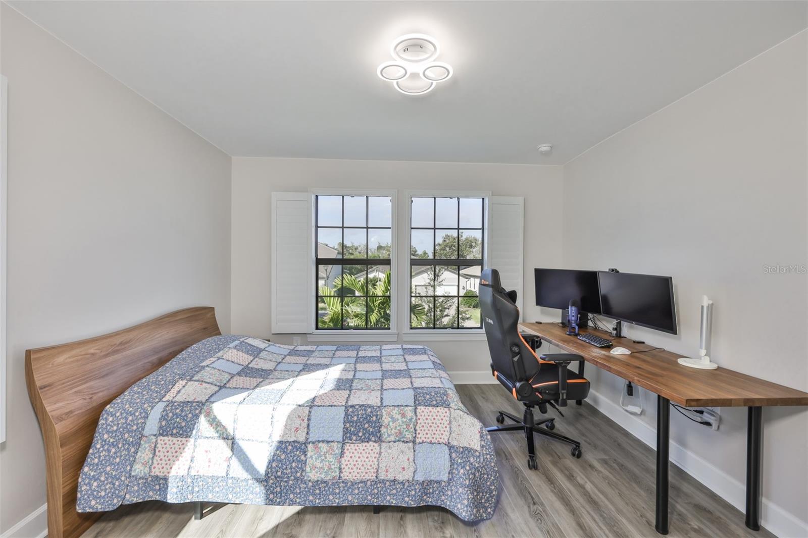 SAPPHIRE POINT PH IIIA - Residential