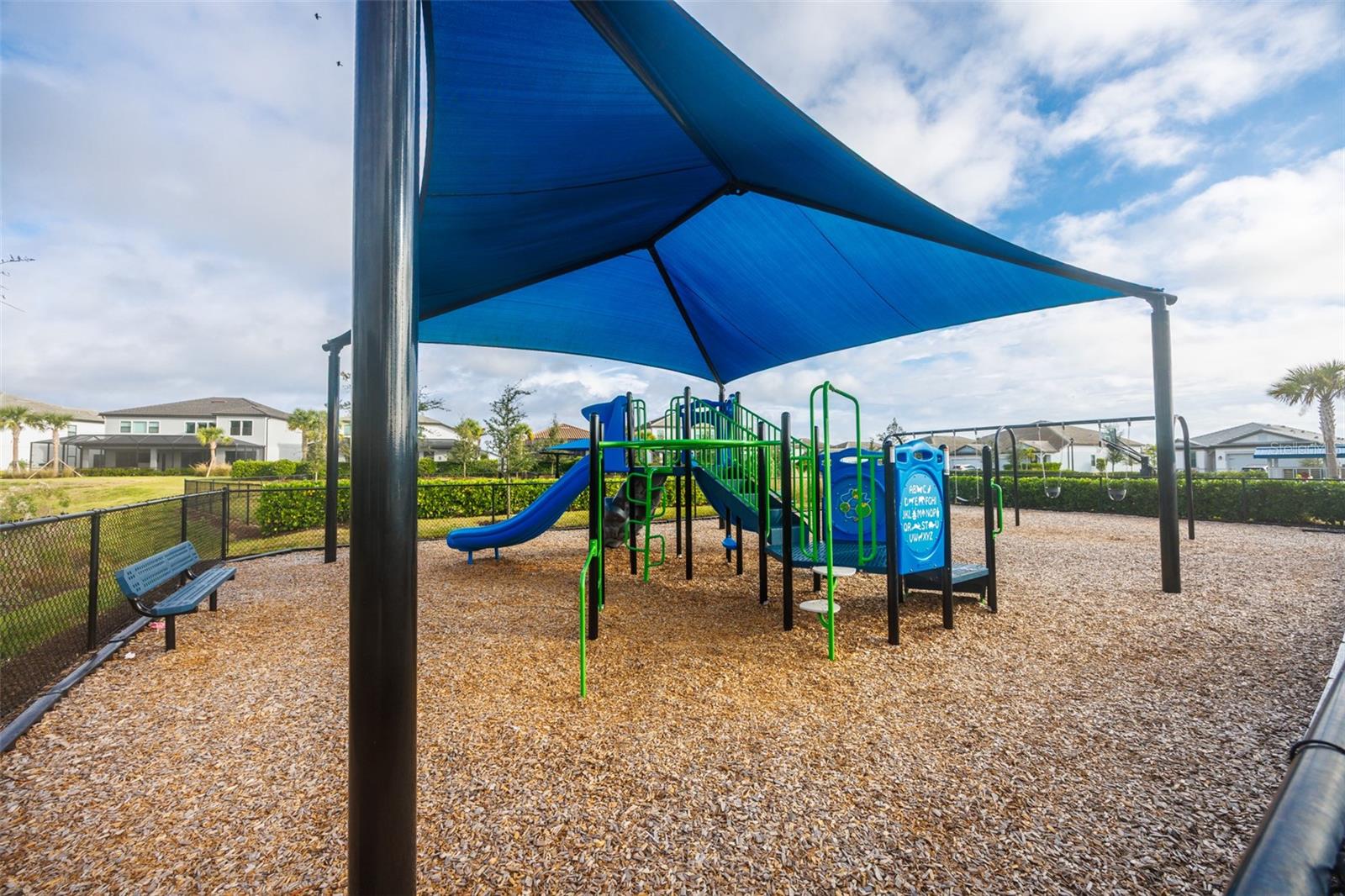 SAPPHIRE POINT PH IIIA - Residential