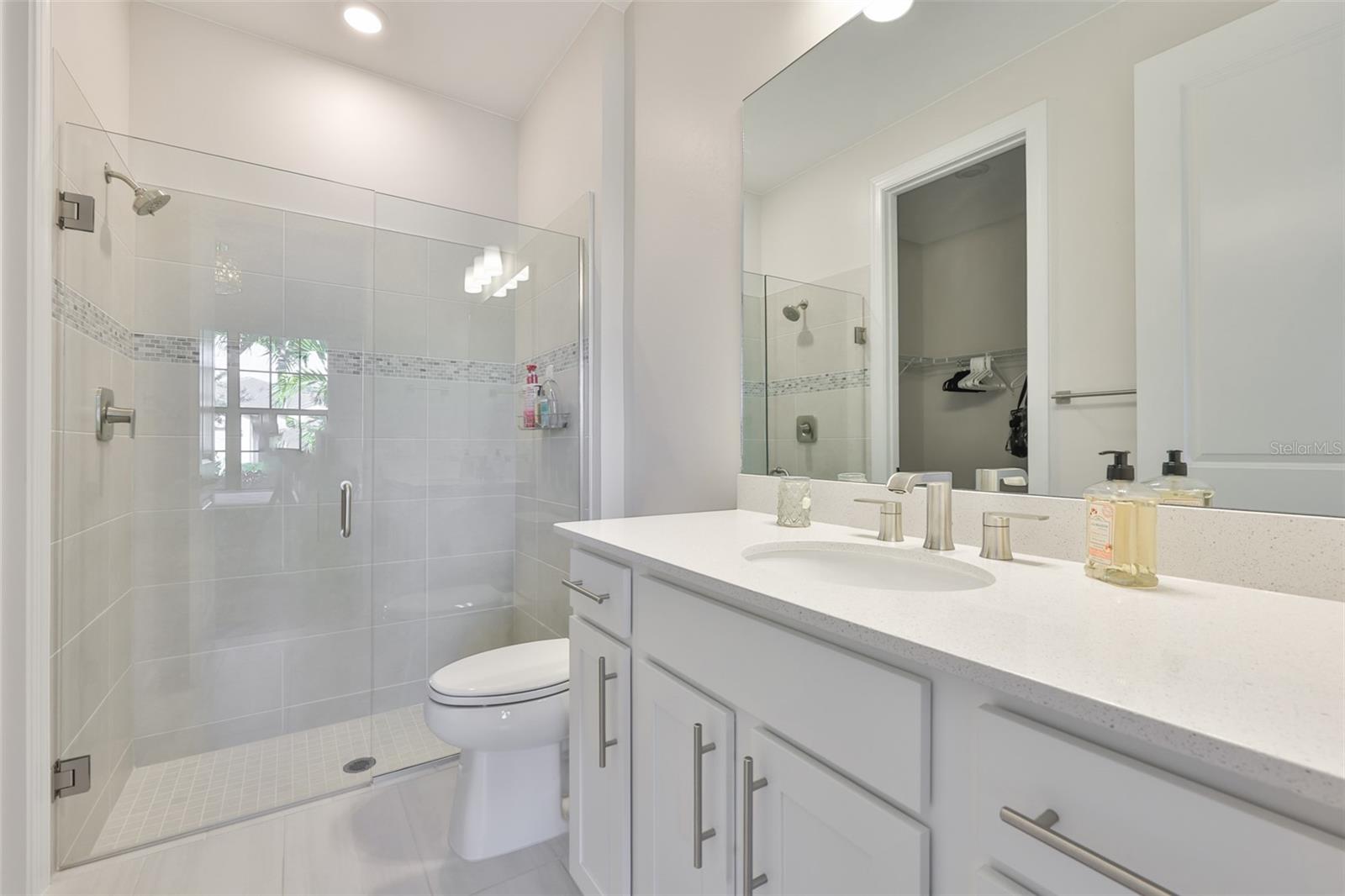 SAPPHIRE POINT PH IIIA - Residential