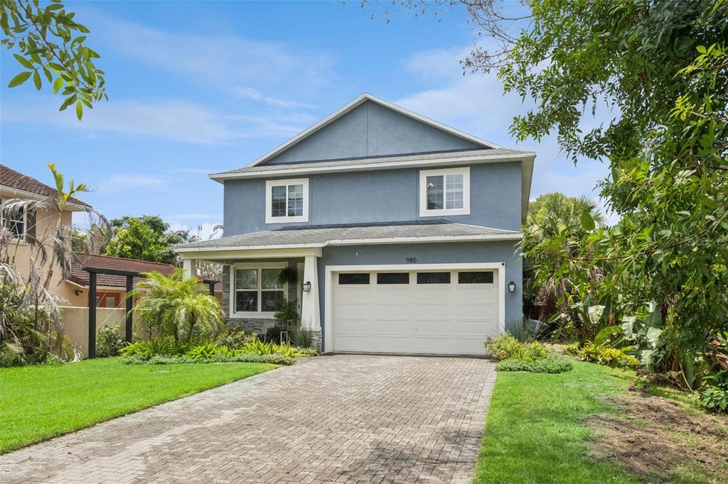 Photo of 980 Burns Street, Orlando, FL 32803 (MLS # O6421001)