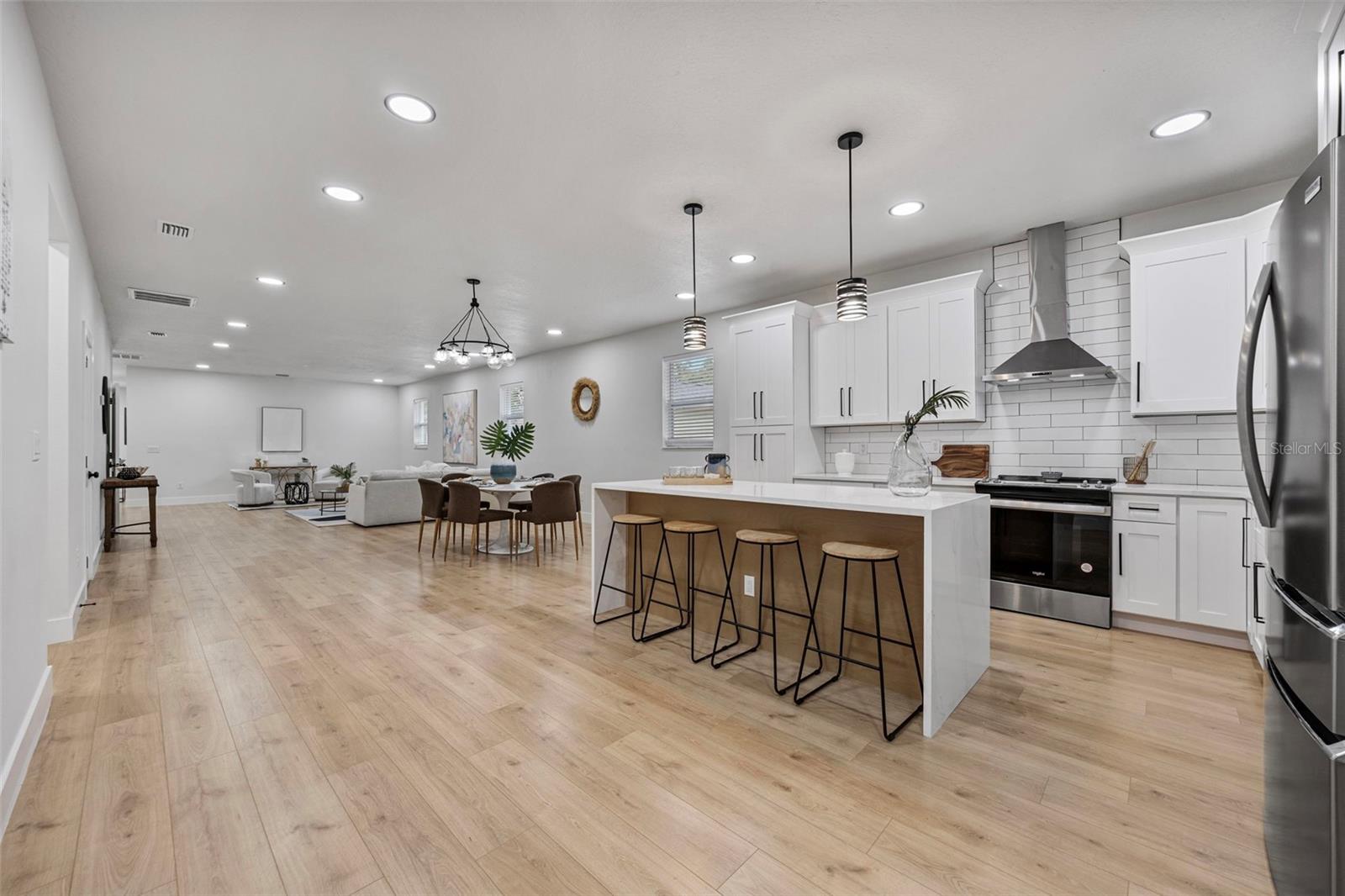 MENDELS RESUB OF BLOC - Residential