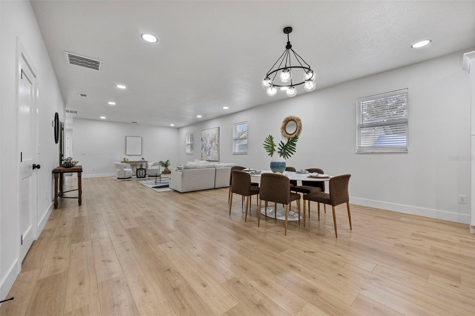 MENDELS RESUB OF BLOC - Residential