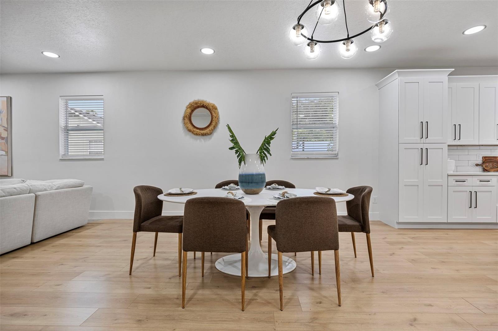 MENDELS RESUB OF BLOC - Residential