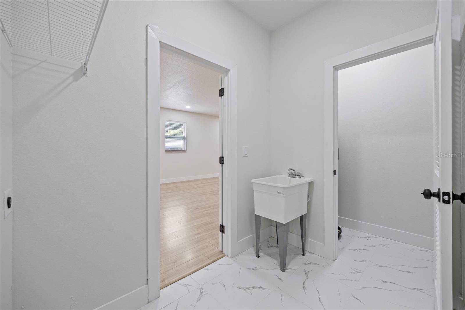 MENDELS RESUB OF BLOC - Residential