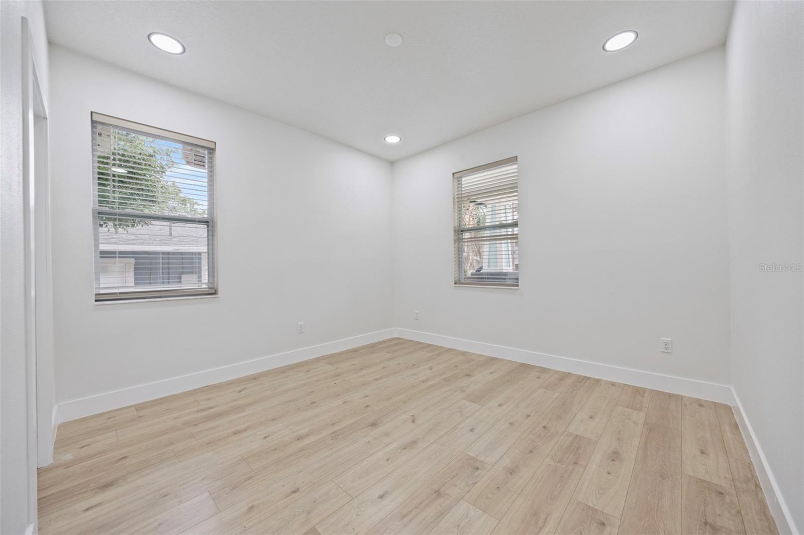 MENDELS RESUB OF BLOC - Residential
