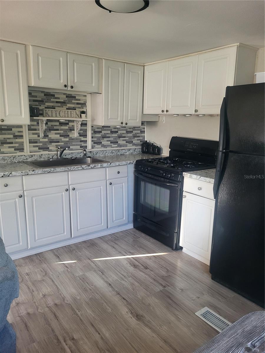 HOLIDAY VILLAGE CO-OP M/H UNREC - Residential