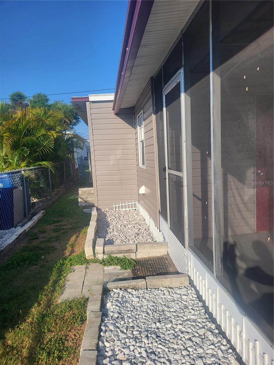 HOLIDAY VILLAGE CO-OP M/H UNREC - Residential