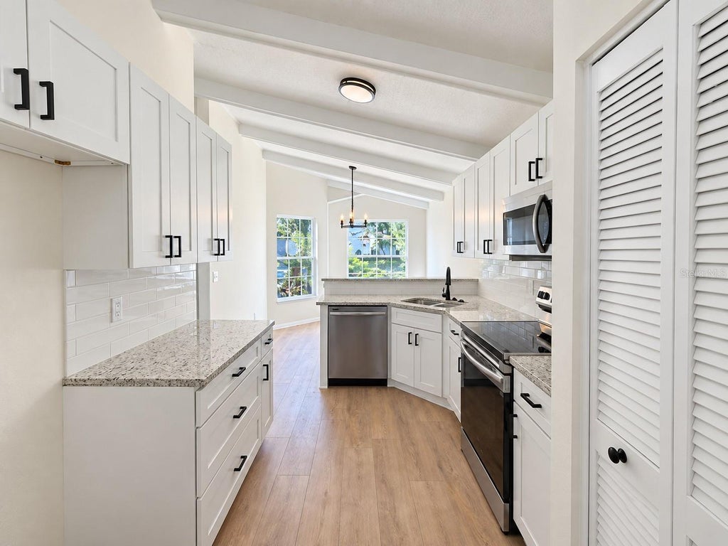Photo of 1446 Walden Oaks Place, Plant City, FL 33563 (MLS # S5158217)
