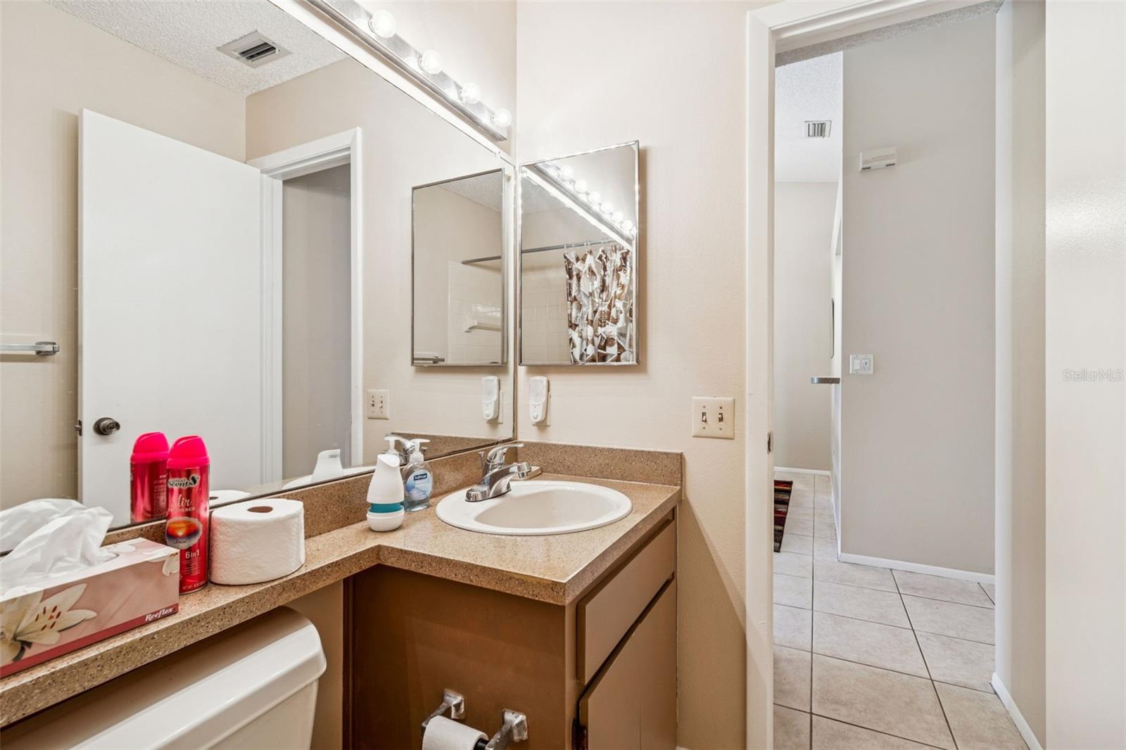 VILLAS OF BEACON GROVES - Residential