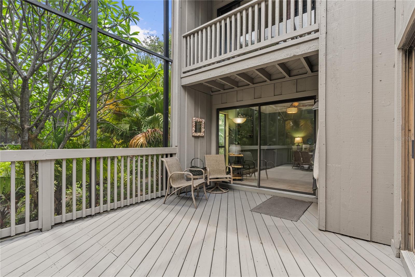 LANDINGS TREEHOUSE - Residential