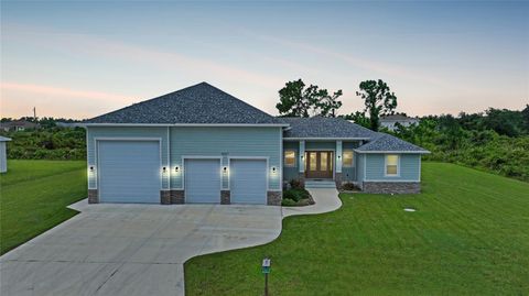 A home in PORT CHARLOTTE