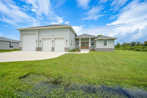 A home in PORT CHARLOTTE