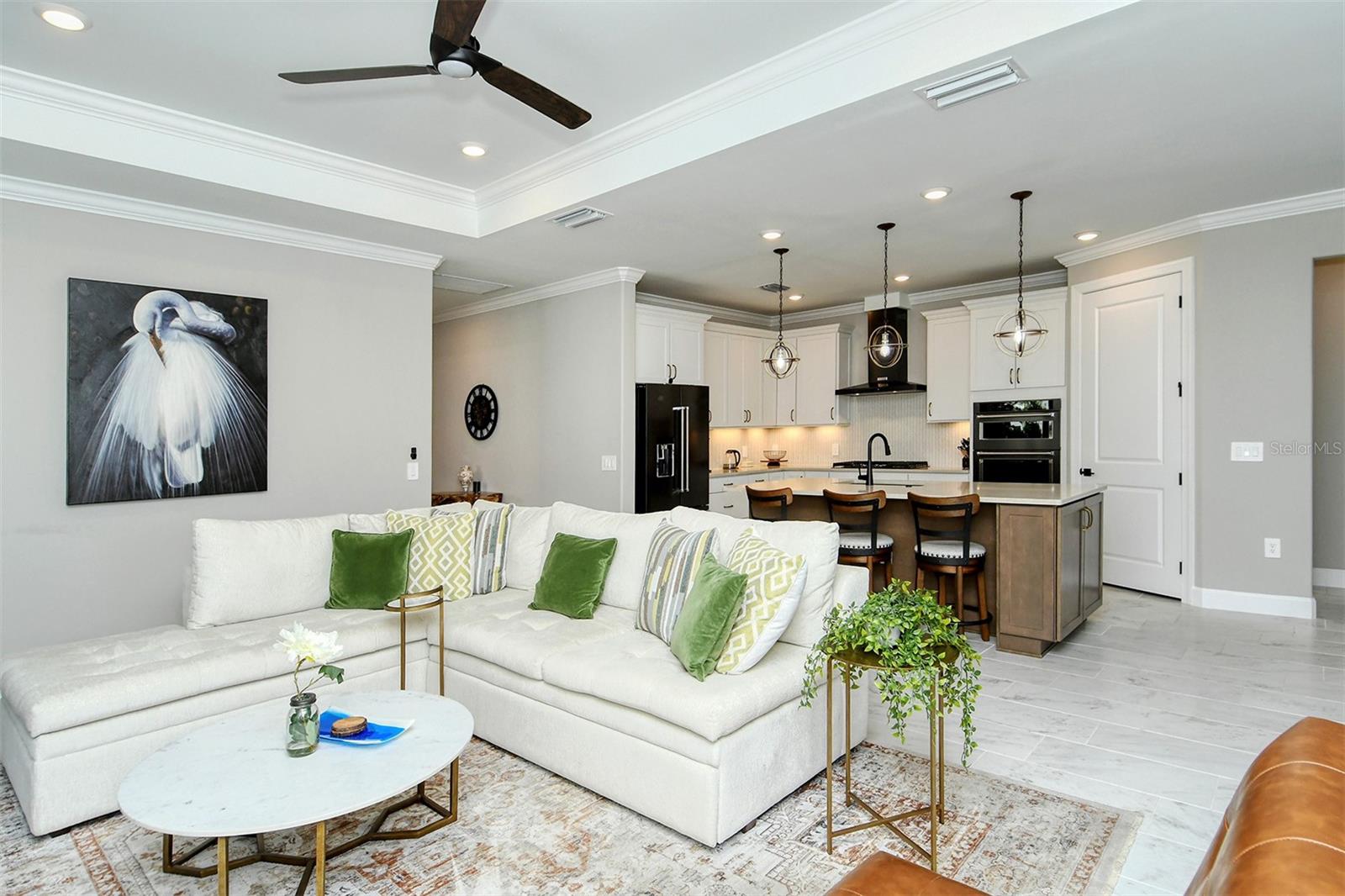 DEL WEBB PH IV SUBPH 4A & 4B - Residential Lease