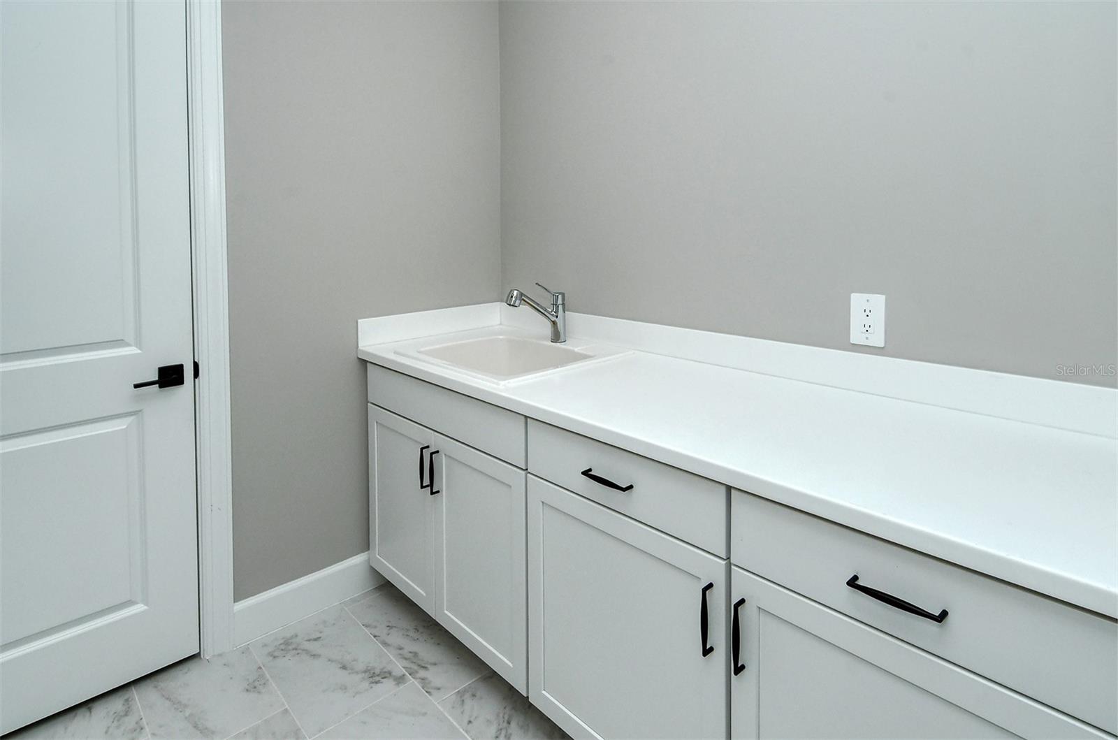 DEL WEBB PH IV SUBPH 4A & 4B - Residential Lease