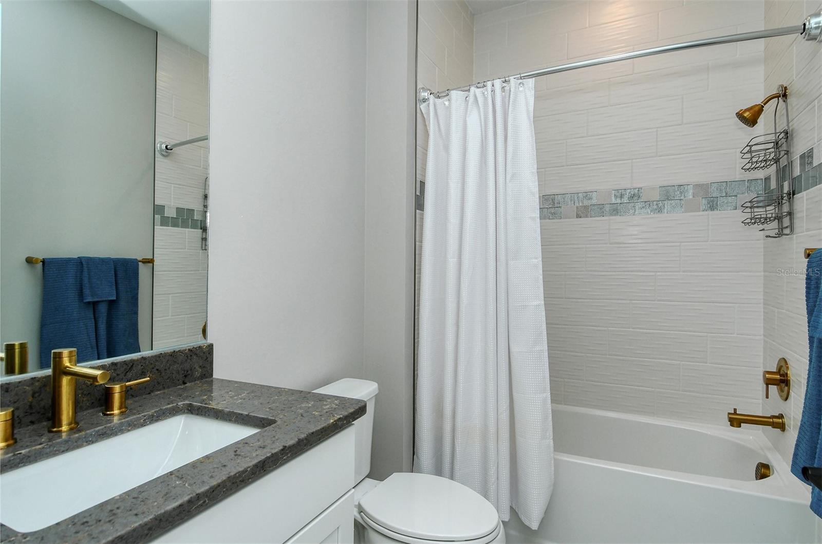 DEL WEBB PH IV SUBPH 4A & 4B - Residential Lease