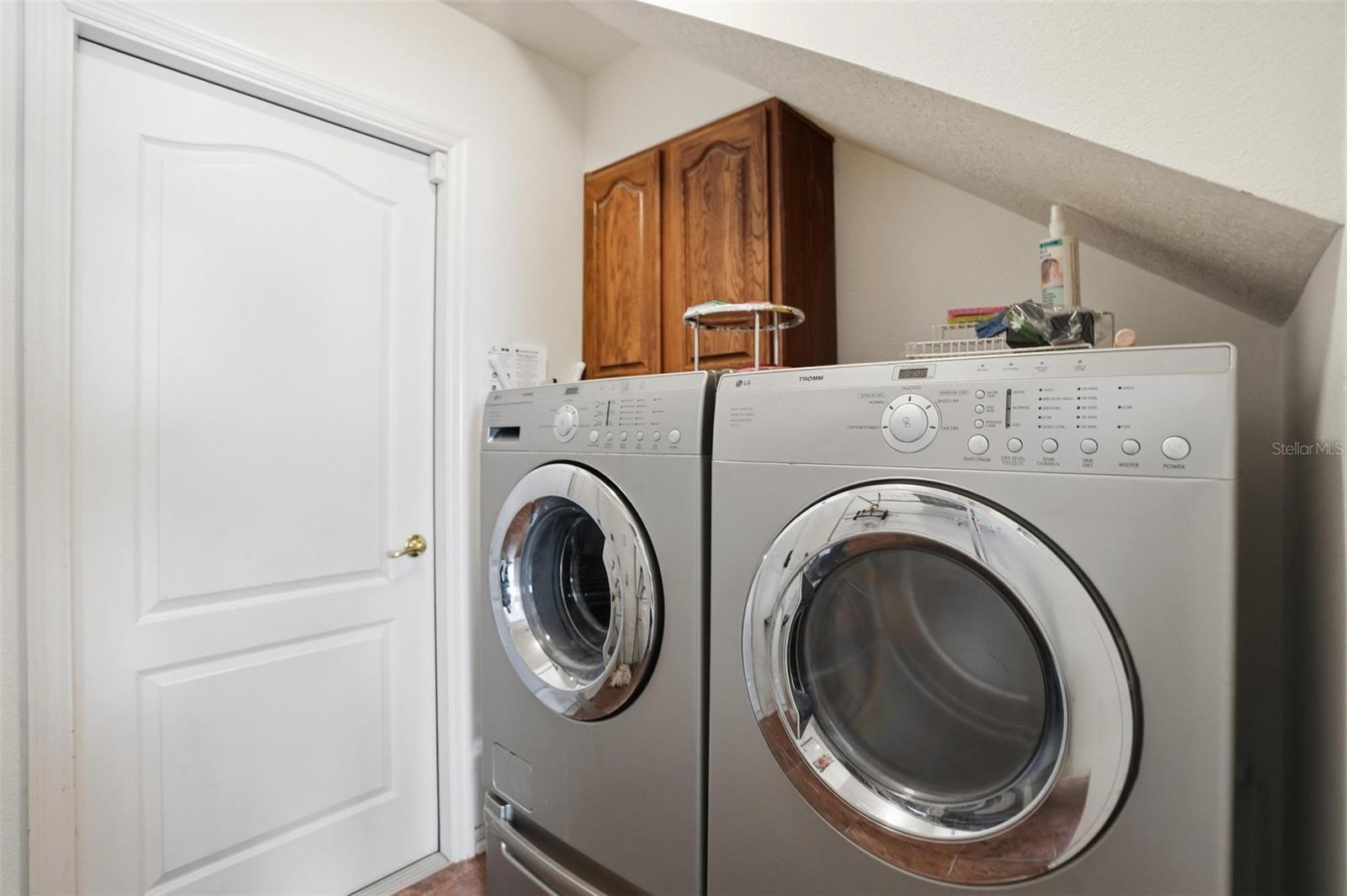 RAINBOW WOODS - Residential