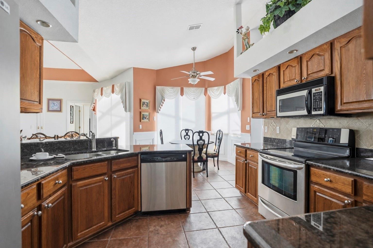 RAINBOW WOODS - Residential