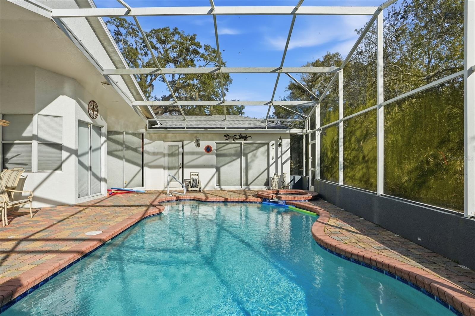 RAINBOW WOODS - Residential