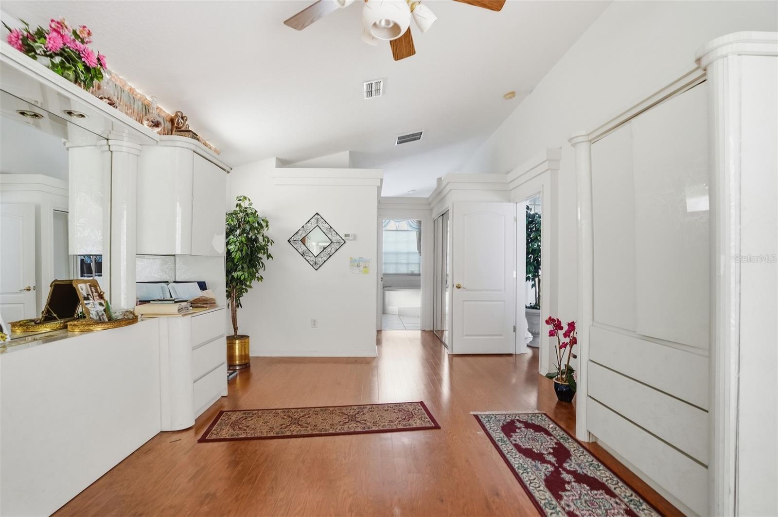 RAINBOW WOODS - Residential