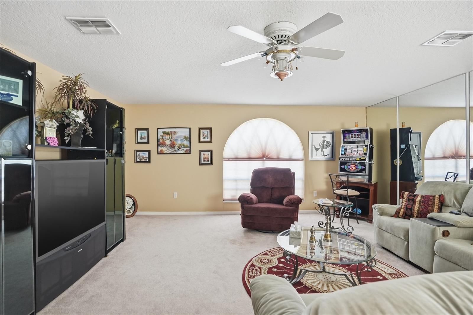 RAINBOW WOODS - Residential