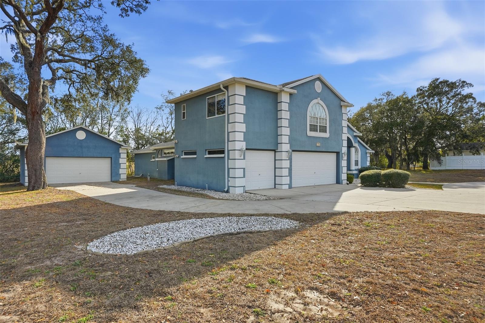 RAINBOW WOODS - Residential