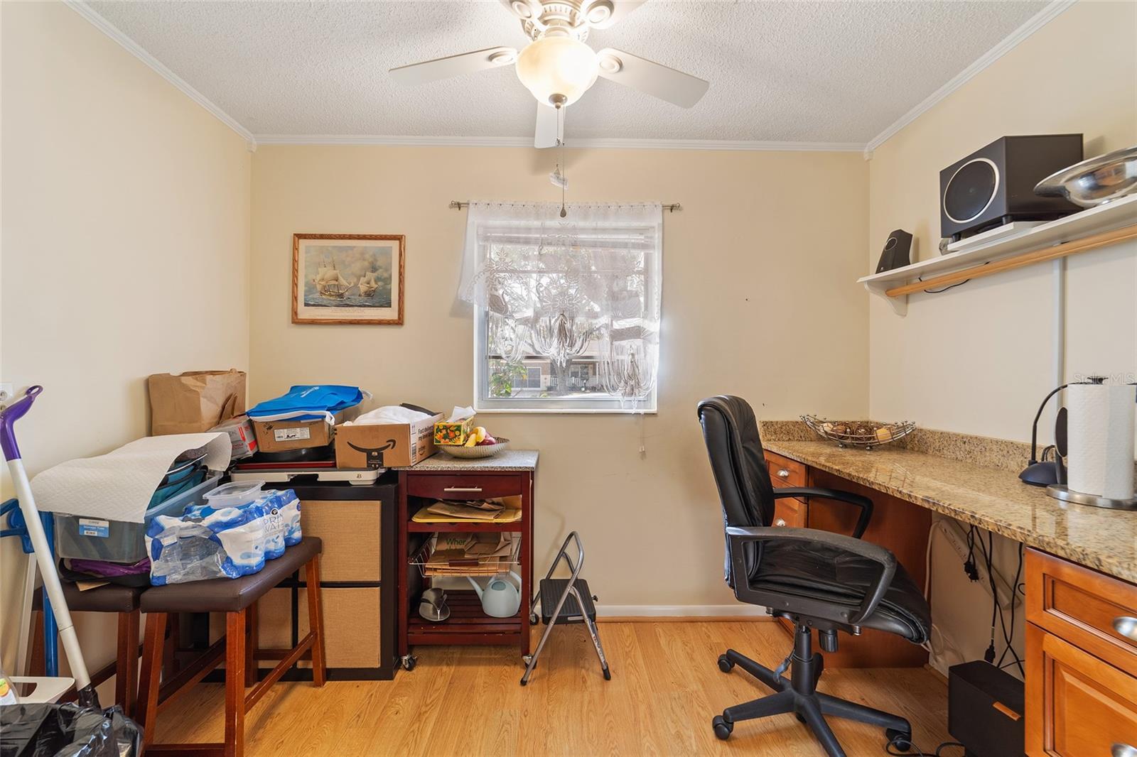 ON TOP OF THE WORLD - Residential