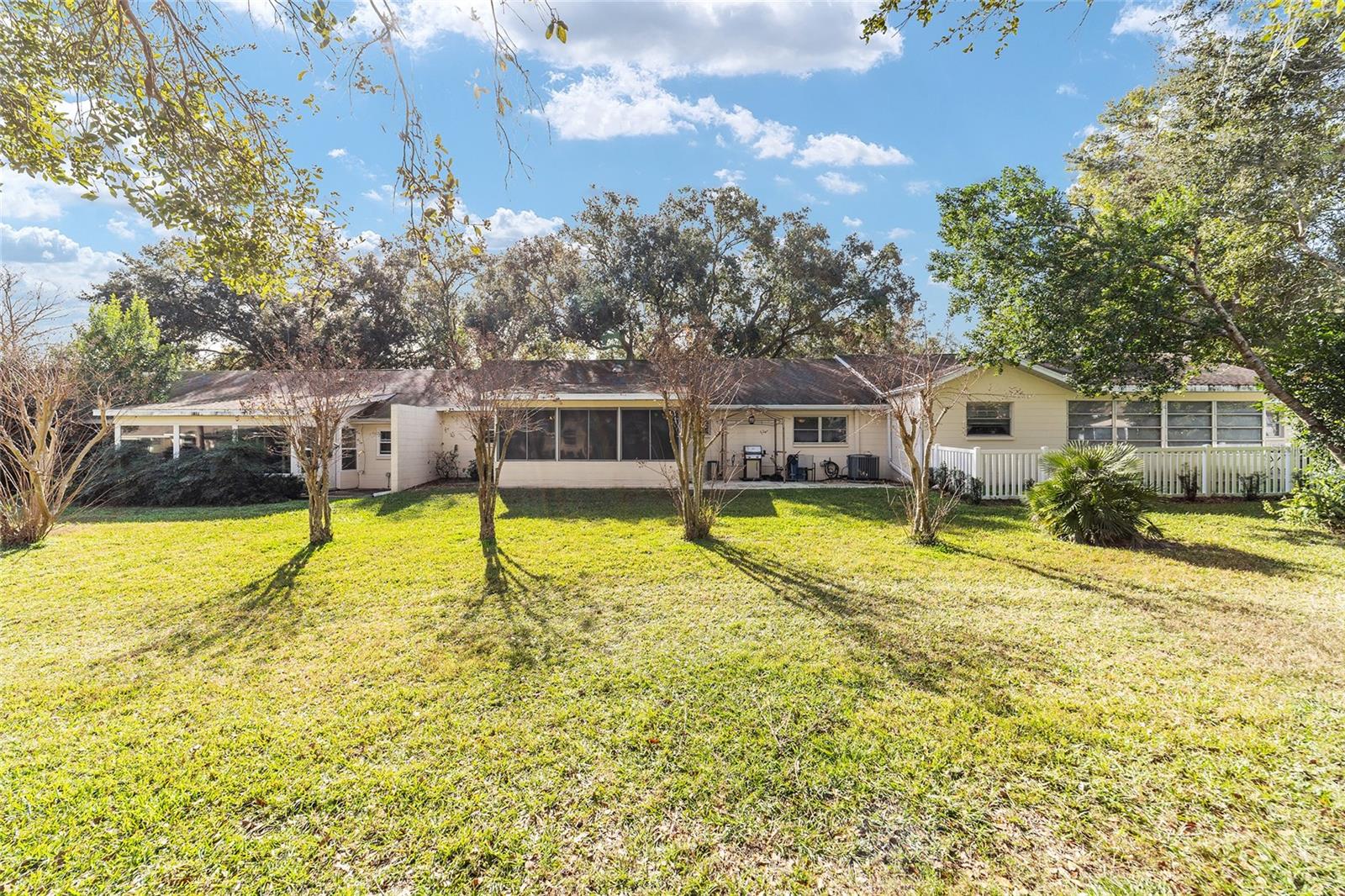 ON TOP OF THE WORLD - Residential