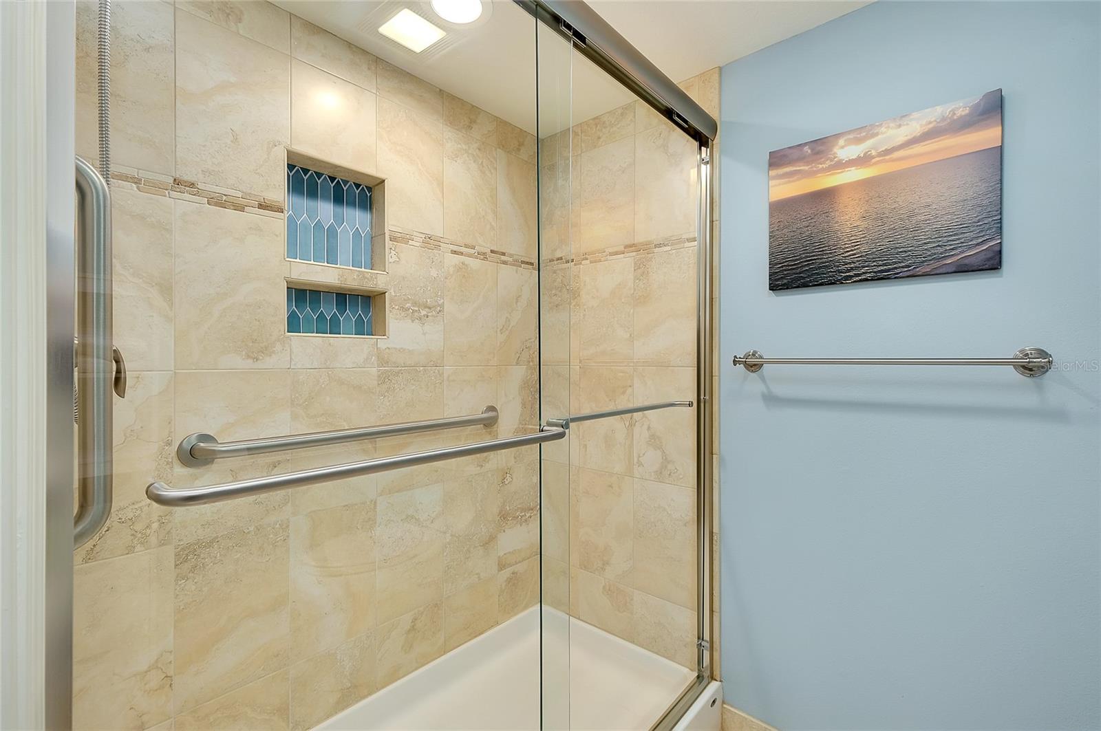 PELICAN HARBOUR & BEACH CLUB - Residential