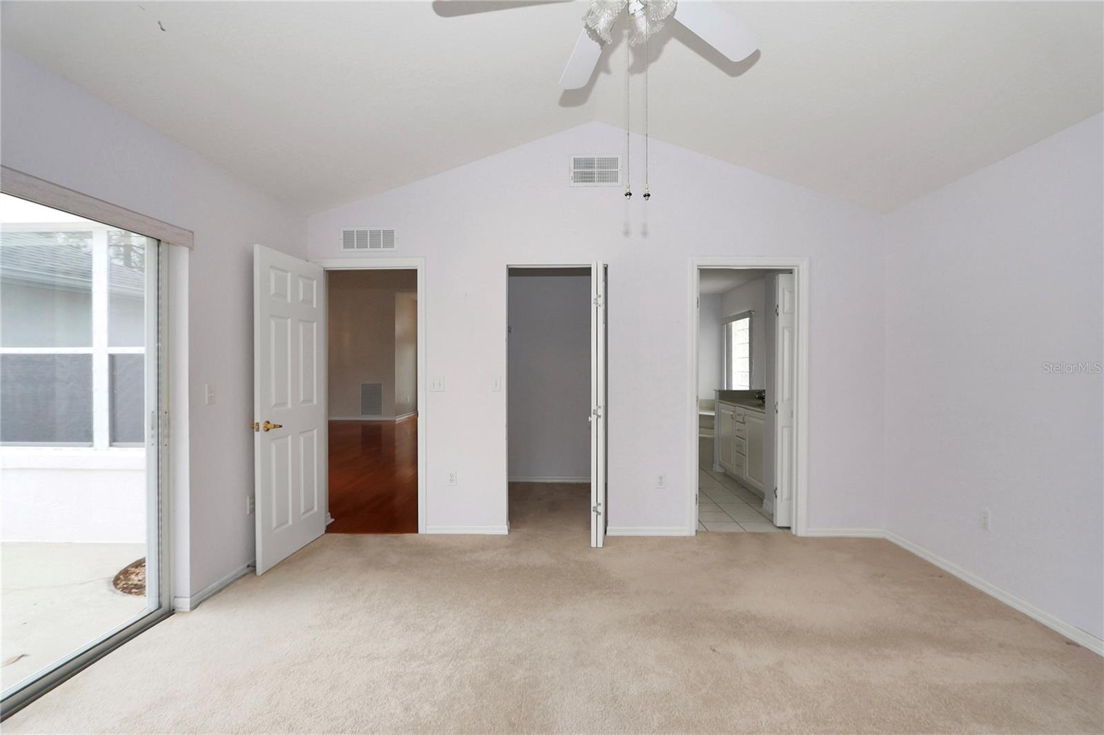 OAK RUN LAUREL OAKS - Residential