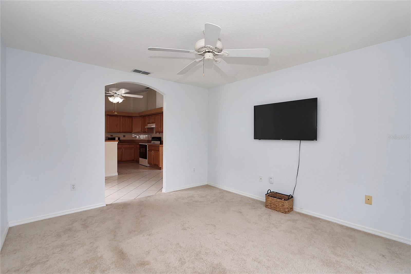 OAK RUN LAUREL OAKS - Residential