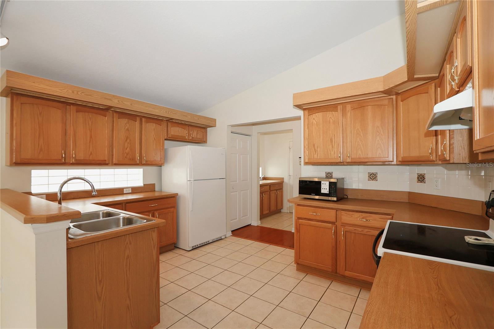 OAK RUN LAUREL OAKS - Residential