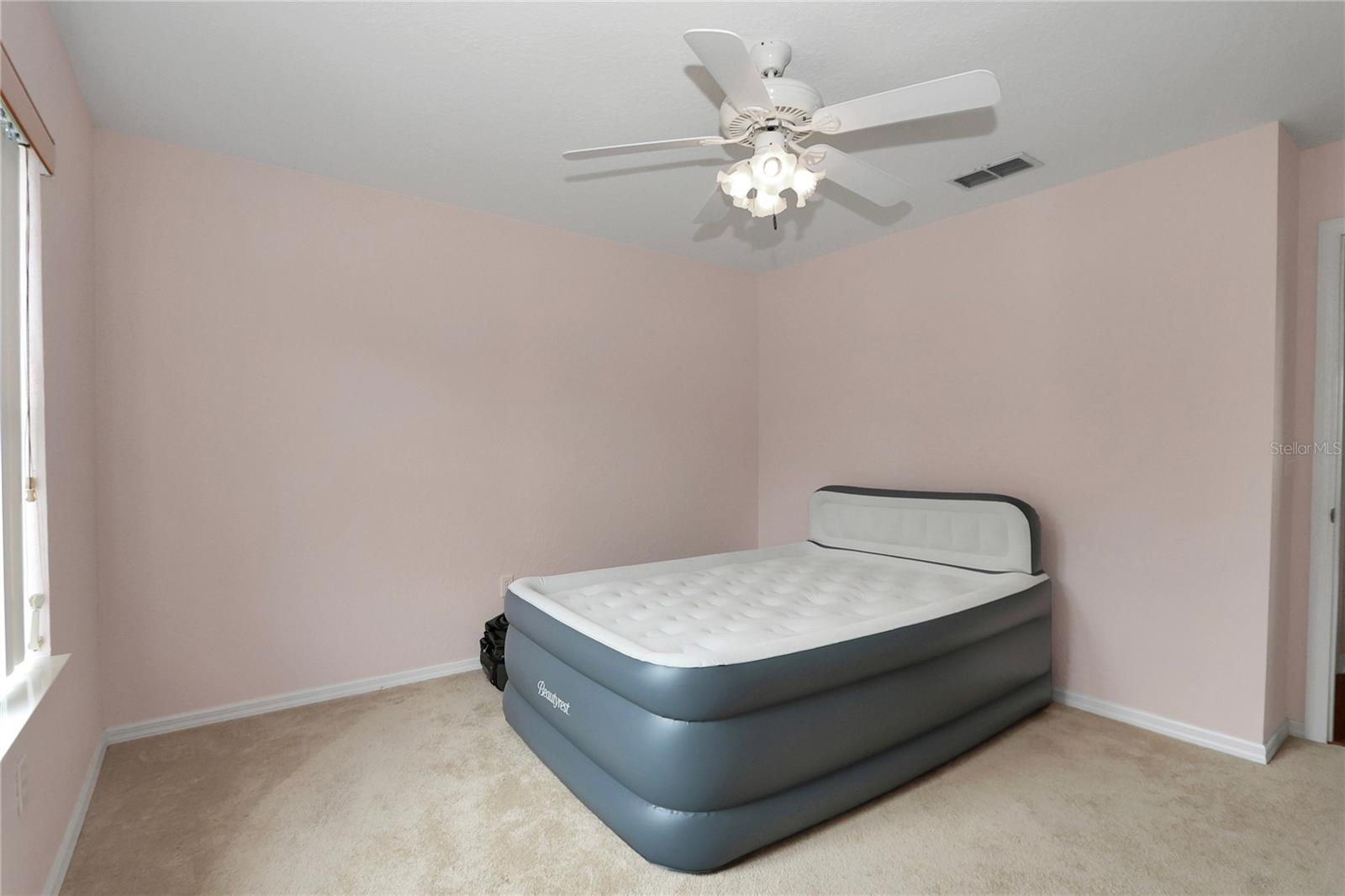 OAK RUN LAUREL OAKS - Residential