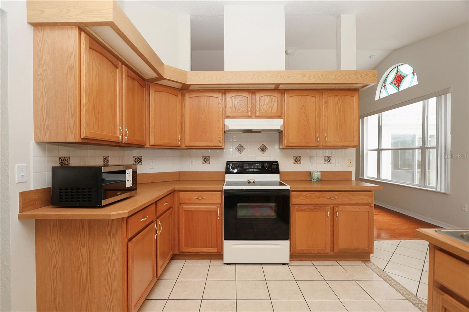 OAK RUN LAUREL OAKS - Residential