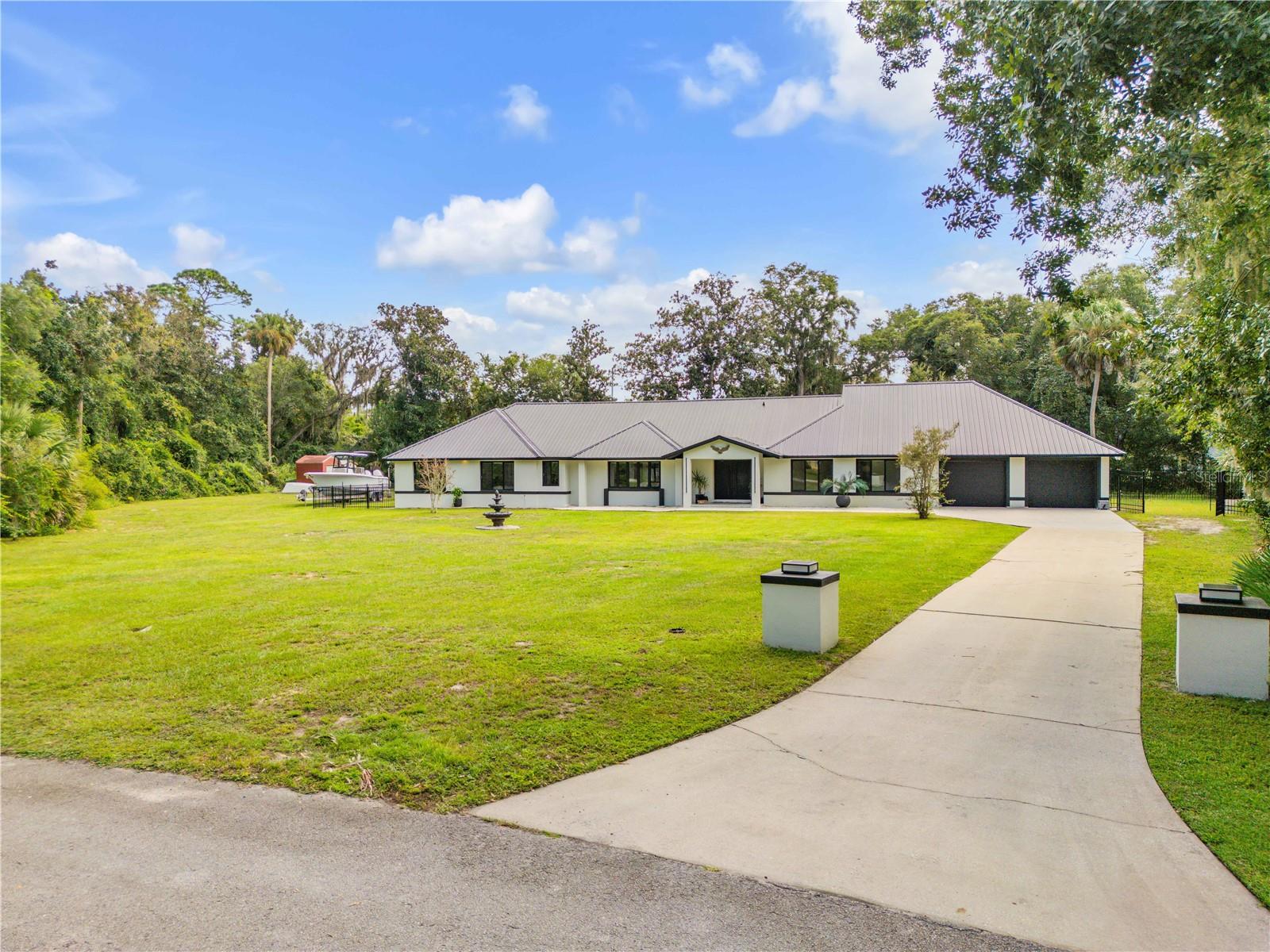 6223 DONNA CIRCLE