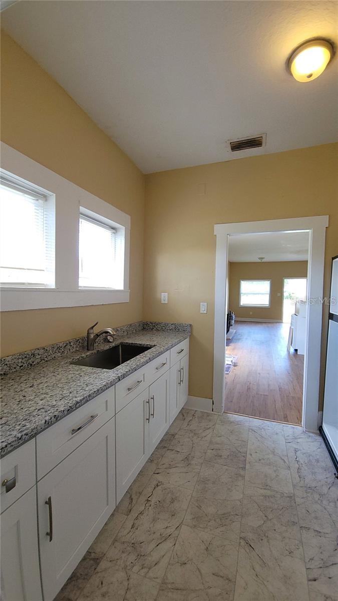 HARVEYS - Residential Lease