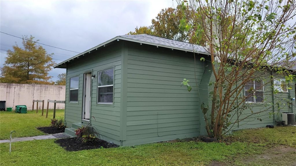 Photo of 200 Old Daytona Rd, Deland, FL 32724 (MLS # V4946459)