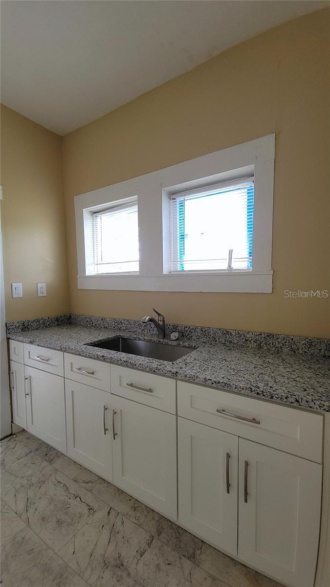 HARVEYS - Residential Lease