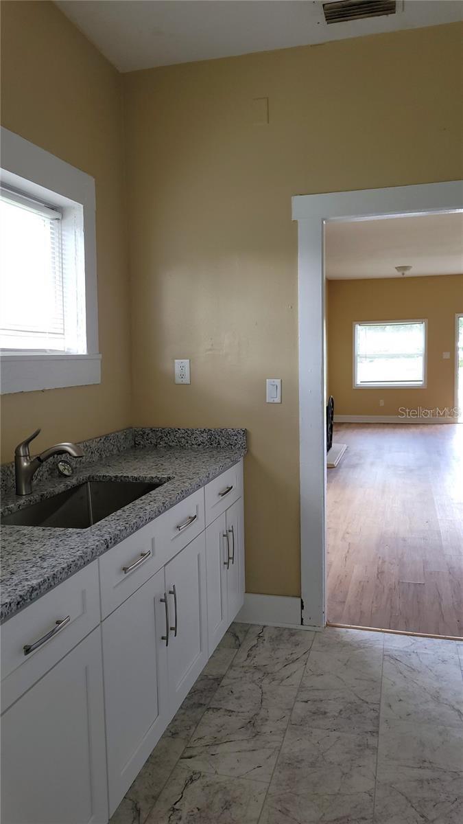 HARVEYS - Residential Lease