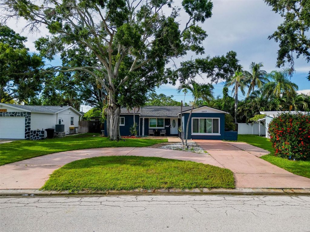 Photo of 1859 Oklahoma Avenue NE, St Petersburg, FL 33703 (MLS # TB8418561)