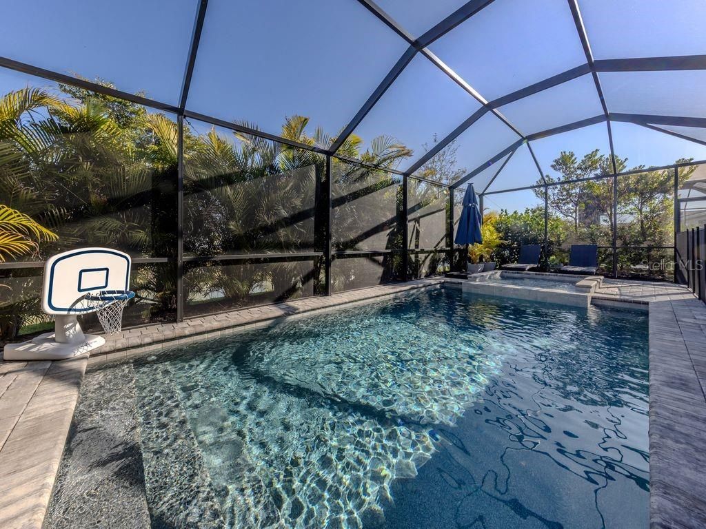 Photo of 11450 Burgundy Drive, Venice, FL 34293 (MLS # N6142865)