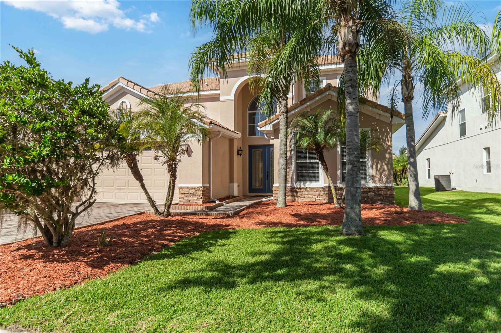 3814 GOLDEN FEATHER WAY