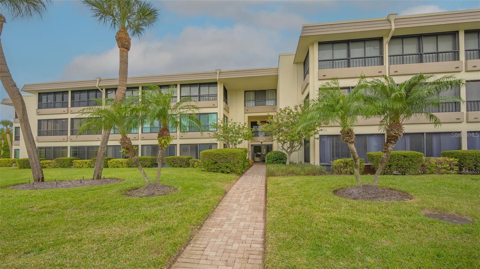 225 HOURGLASS WAY 306