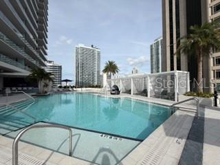 ART HOUSE - Residential Lease