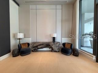 ART HOUSE - Residential Lease