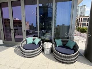 ART HOUSE - Residential Lease