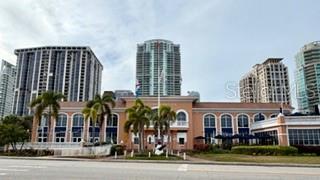 ART HOUSE - Residential Lease