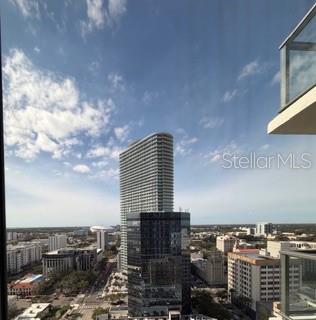 ART HOUSE - Residential Lease