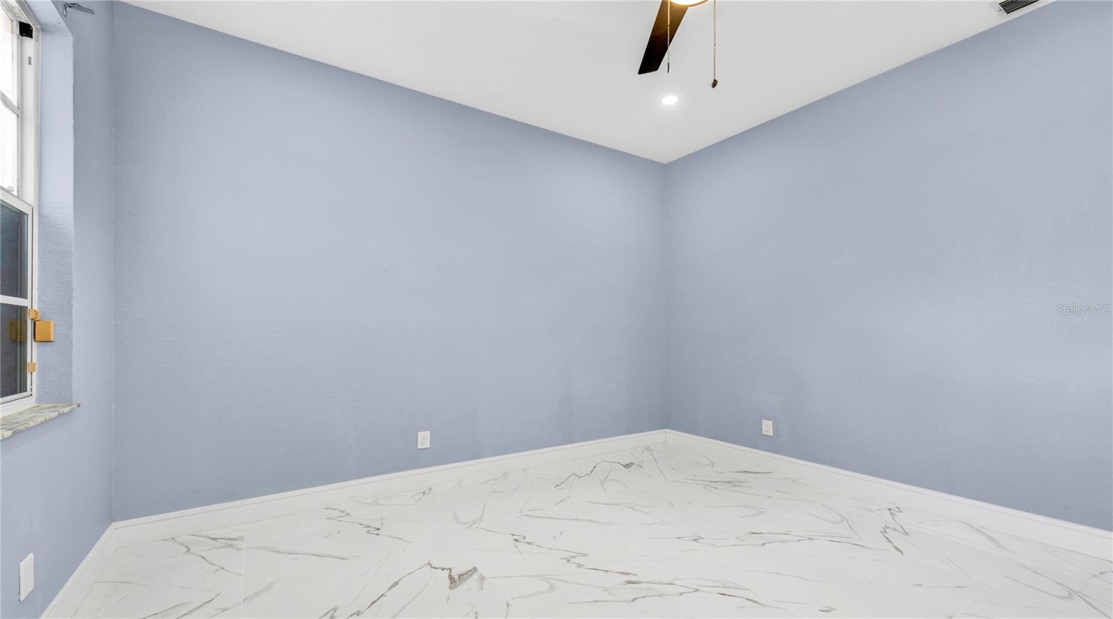1716 BERMUDA COURT