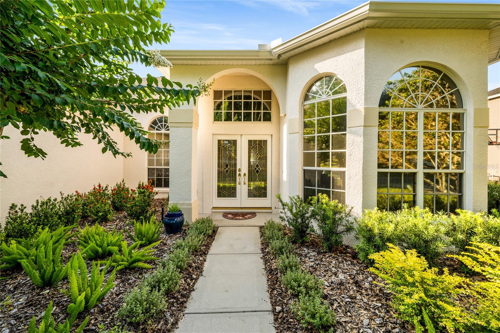 5734 LAKESHORE GROVE PLACE